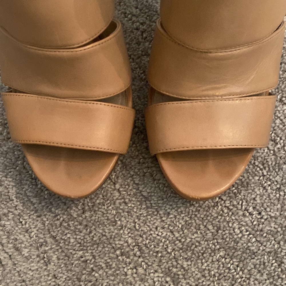 Elegant Tan Strappy Heels - Picture 8 of 10